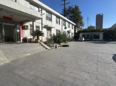 市区办公楼及大院场地出租（可分租）