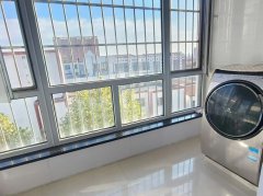 义乌附近 丹霞小区平地起5楼不是顶楼三室一厅配套齐全带车位