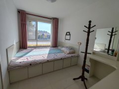 鲁艺幼儿园倾城苑小区框架1楼边户，90.5平南向两室家具家电