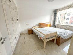 CF三环嘉苑三楼123平带车库精装修三室75.8万