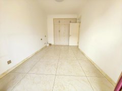 精装 三环嘉苑 框架 3楼123平 带车库 地暖 新换窗 s