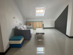 可上府新蜊江 宋家小区 阁楼 简装 2居室带露台 证件齐全