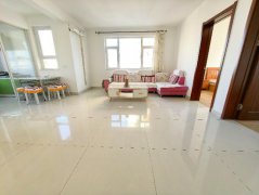 CF 三环西区B区电梯10楼好楼层113平三室装修