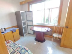 大润发附近 得润东区一楼 三室一厅家具家电齐全 生活便利