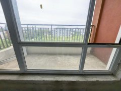 爱家花园 框架 90平 带大露台 仅售28.8万 s