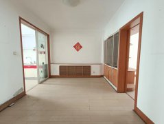 CF 怡心园小区老妇幼对面一楼130.25平三室仅售49.8