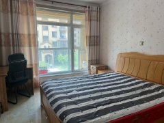 香郡小区框架二楼90.67平两室精装带地下室55.5万出售