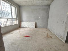 CF润德名园一楼带小院89平毛坯两室仅售50.8万