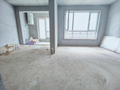 CF润德名园一楼带小院89平毛坯两室仅售50.8万