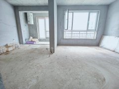 义乌 润德名园1楼89平 带小院！！带地下室 证全 s