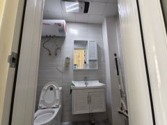 出租自在澜湾小区3楼一居800元