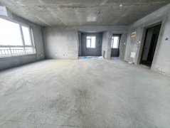 CF润德名园电梯18层129平带空中花园送地下室三室毛坯房7