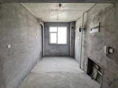 三环 富润苑4楼 毛坯 3室2厅 前排采光很好 证件齐全