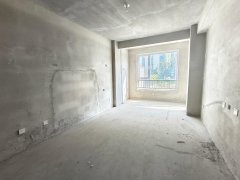 书香世家一楼带80平左右小院三室两厅两卫元宝户型 可贷款