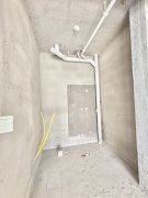 书香世家一楼带80平左右小院三室两厅两卫元宝户型 可贷款