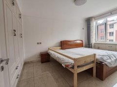 三环嘉苑3楼123平带车库精装75万