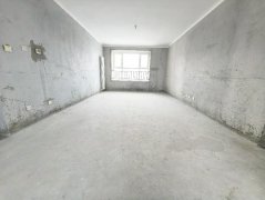 CF上城国际电梯15层共18层140.69平三室二卫毛坯房6