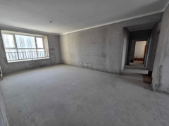 CF上城国际电梯15层共18层140.69平三室二卫毛坯房6