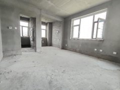 CF高阳小区电梯8楼81平带地下室两室毛坯房36.8万