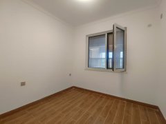 自在香滨二期14楼80平两室简装45.6万