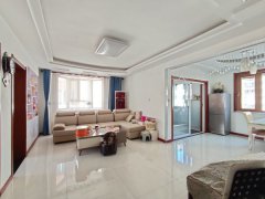 CF 得润东区三楼126平带精装修的车库三室仅售66.8万