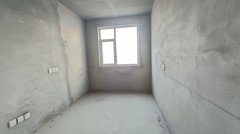 CF荣盛小区顶帐房电梯9楼74平带地下室毛坯房仅售35.8万