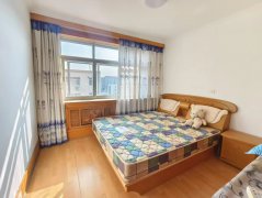 大润发南新庄南区5楼 三室一厅 家具家电齐全拎包入住生活便利