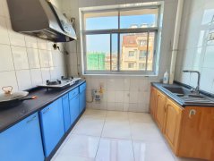 大润发南新庄南区5楼 三室一厅 家具家电齐全拎包入住生活便利