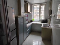 双泊北区框架1楼。89.64平。两室两厅精装