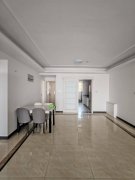 自在香槟高楼层看景效果好，170平精装