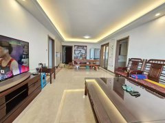 中梁御景苑25楼156平精装3室2卫105万