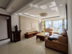 成山御苑好装修2楼135平86.8万