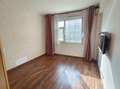 东上雅郡北区2楼带车库 全明户型 南厅 3室2卫 支持贷款