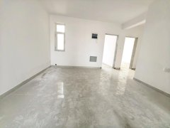 高阳小区 电梯 11楼 81平 33.8万 带地下室 全款办