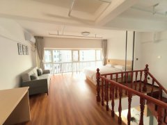 市府风尚国际写字楼电梯110平复式精装家具家电齐全拎包住出租