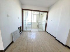 华悦新城北区 电梯6楼 85平 仅34.8万带装修有地下室