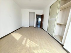 华悦新城北区 电梯6楼 85平 仅34.8万带装修有地下室