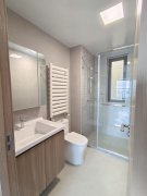 中骏世界城 精装修 采光很好 3室2厅2卫 证全 支持贷款