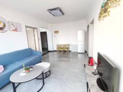 出租：华悦新城南区，精装，75平，两居室电梯，租金1200