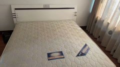 出租世纪小区二楼800每月