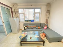 出租！三环西区电梯3楼85平。2室！家电齐全