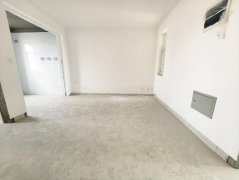 CF高阳小区电梯11层81平两室毛坯房33.8万急售