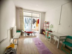 十里河步梯2楼59.44平一室两厅精装