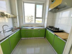 CF三环西区B区电梯10楼113平三室简装修