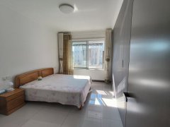 三环广电附近二楼107平三室现代品牌精装拎包入住吉屋首租