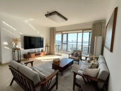 华发樱花湖可观湖景153平四室两卫品质精装拎包入住诚心出售