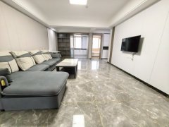 振华丰泽苑小区电梯14楼精装三室几乎未住