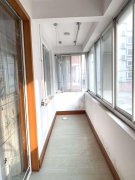 CF怡心苑小区老妇幼对面一楼130.25平三室简装修49.8