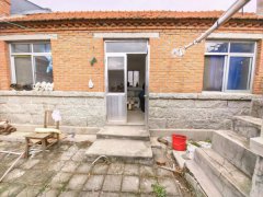 青山后张家村民房三间正房有小院当毛坯卖