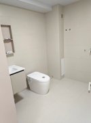 华悦新城北区1楼，87.8平 三室 精装修